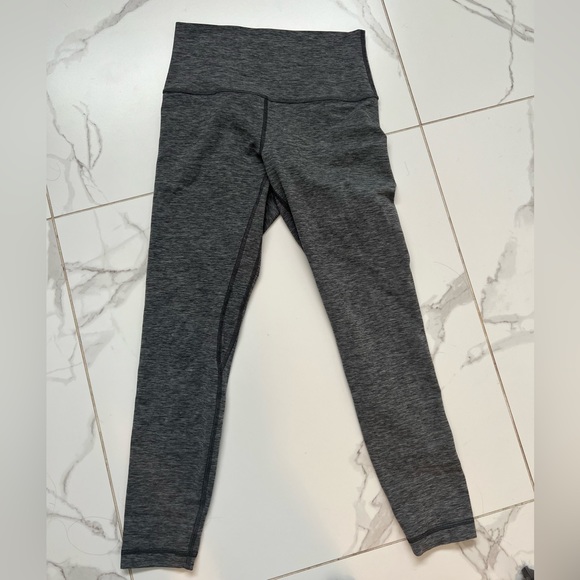 Lululemon align high rise pant 25" - Picture 4 of 4